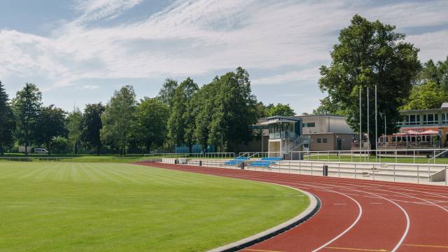 Fußball-Stadion mit Tartbahn Heilbad Heiligenstadt