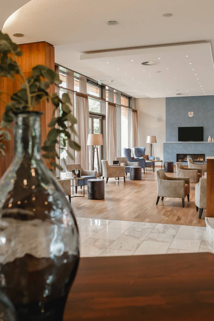 bewerbung@hotel-am-vitalpark.de